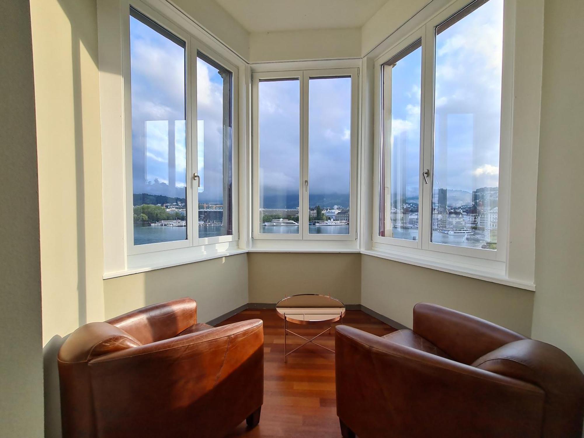 Lucerne Lake View Apartments Buitenkant foto