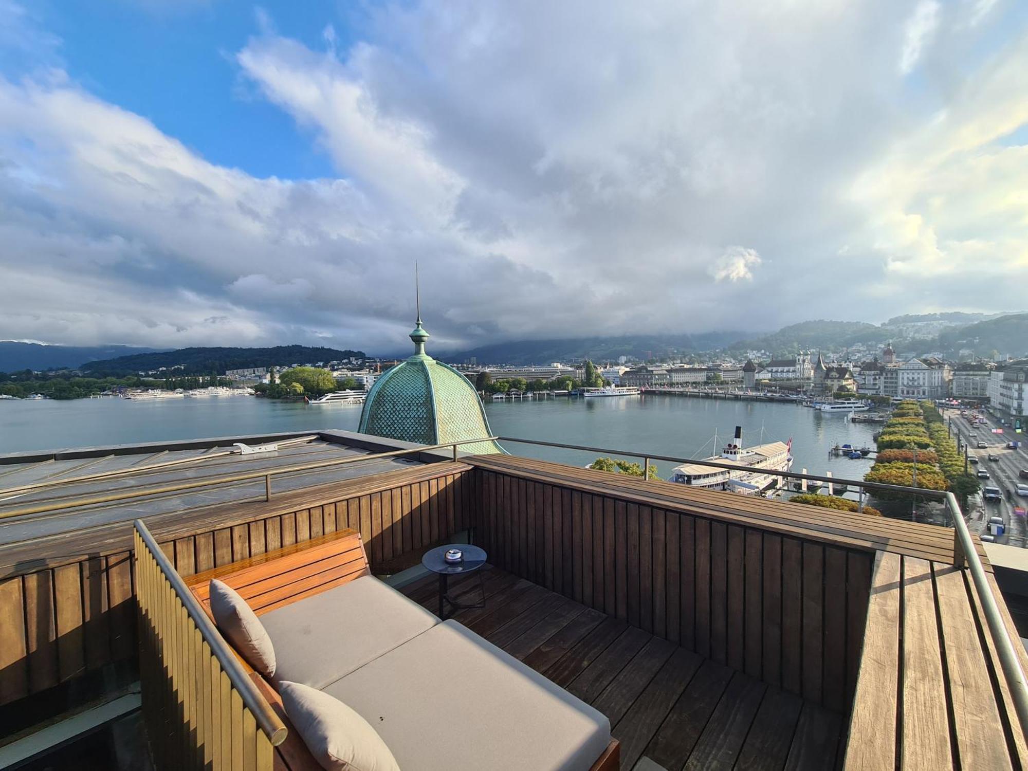 Lucerne Lake View Apartments Buitenkant foto