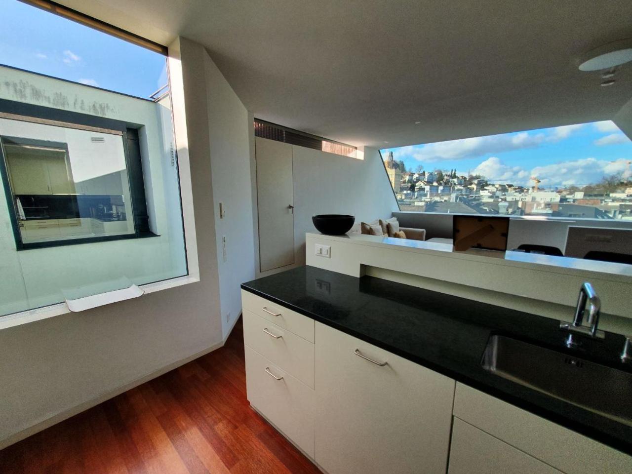 Lucerne Lake View Apartments Kamer foto