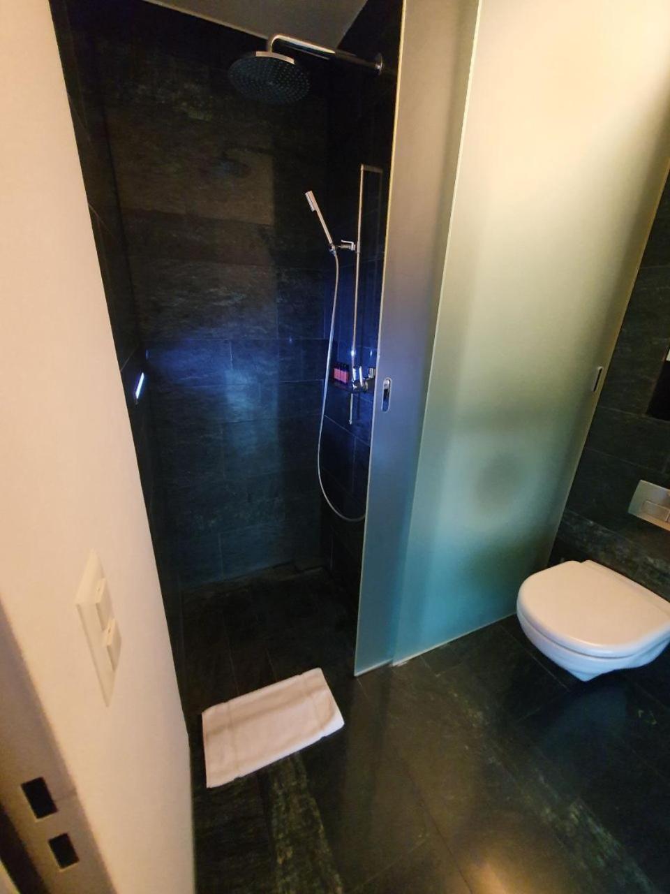 Lucerne Lake View Apartments Kamer foto